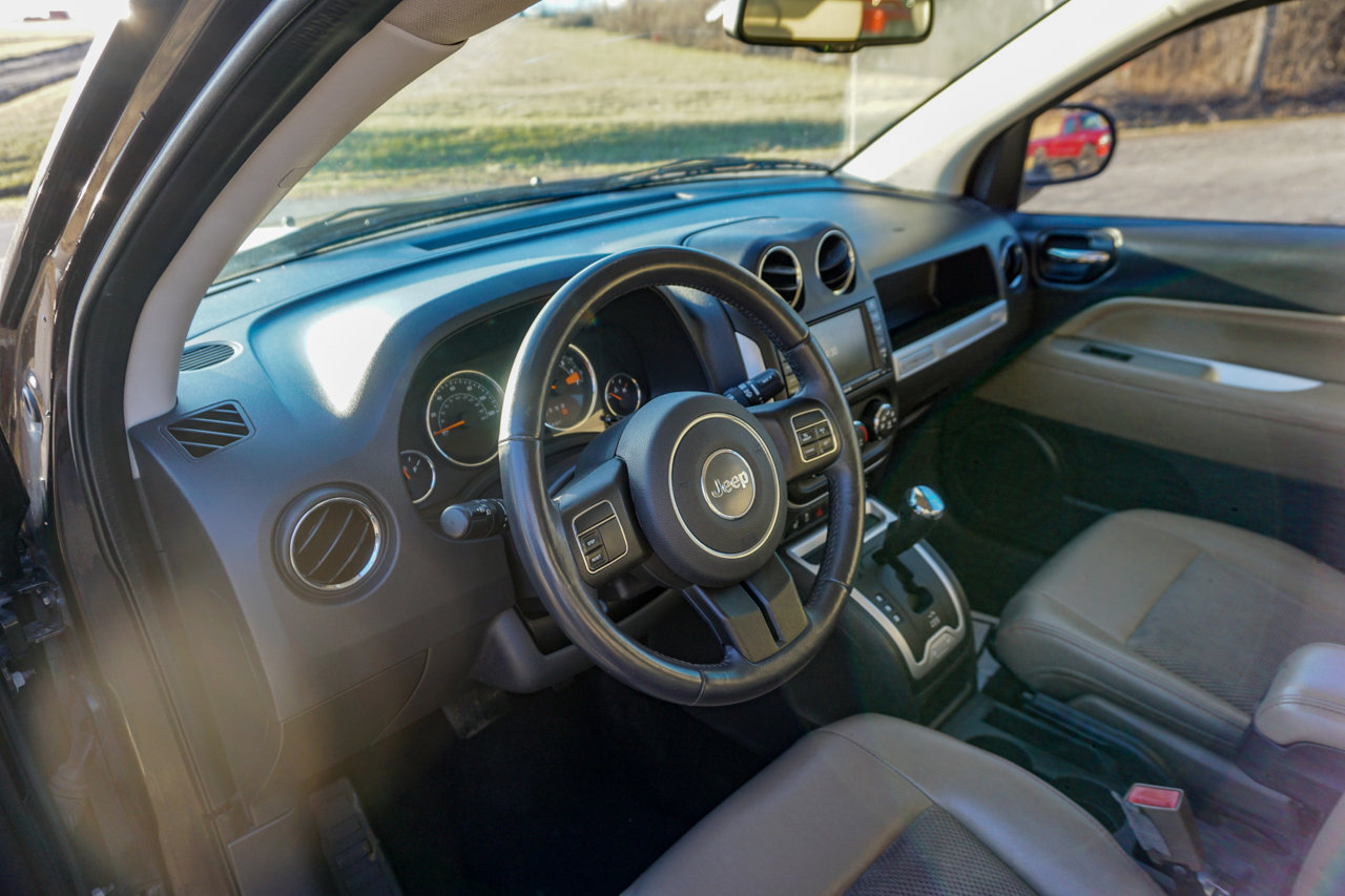 Used 2014 Jeep Compass Latitude image 15