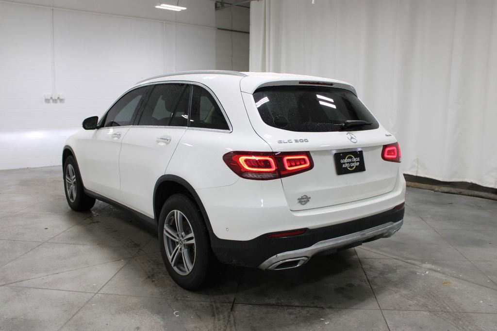 Used 2022 Mercedes-Benz GLC 300 4MATIC image 7