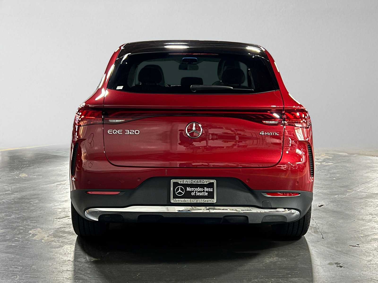 Used 2026 Mercedes-Benz EQE 320 4MATIC SUV image 4
