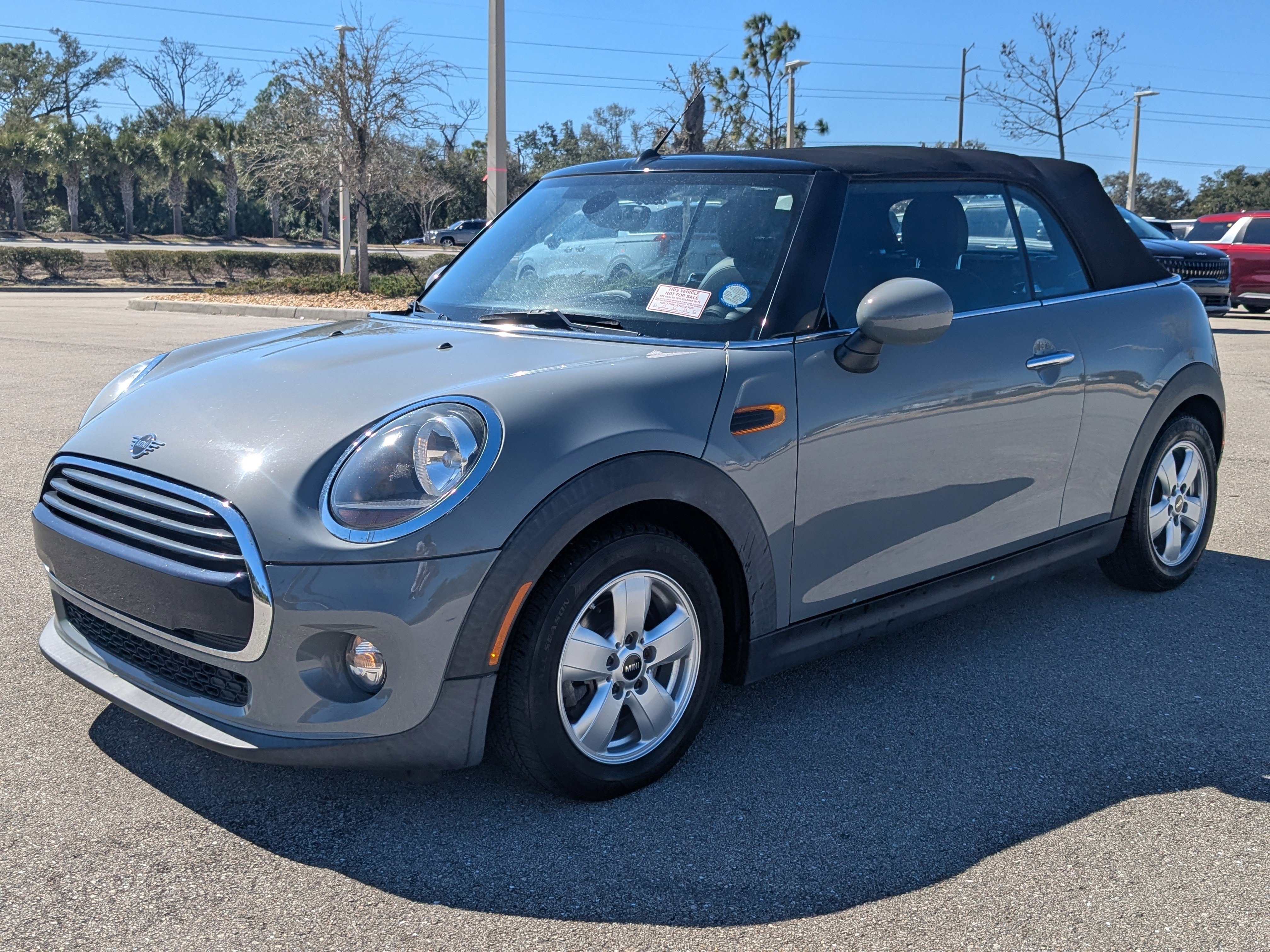 Used 2019 MINI Cooper Convertible image 8