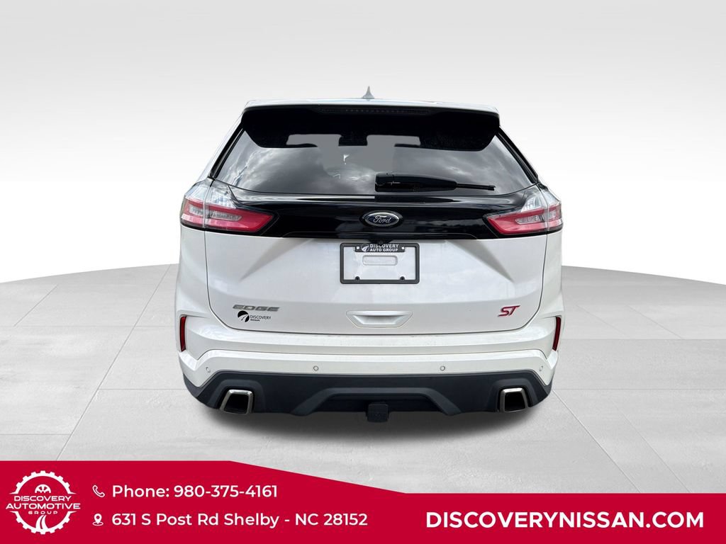 Used 2019 Ford Edge ST w/ Equipment Group 401A AWD/4WD image 11