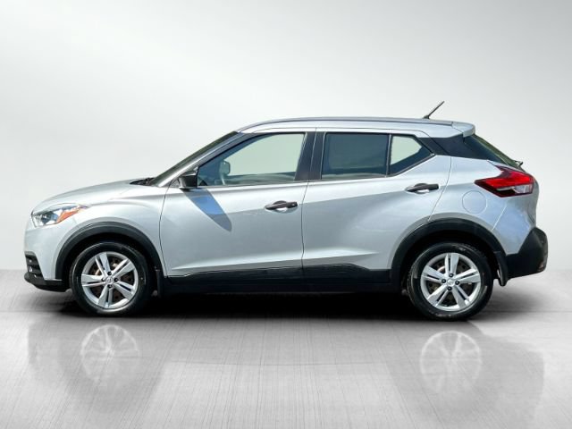 Used 2020 Nissan Kicks S FWD image 7