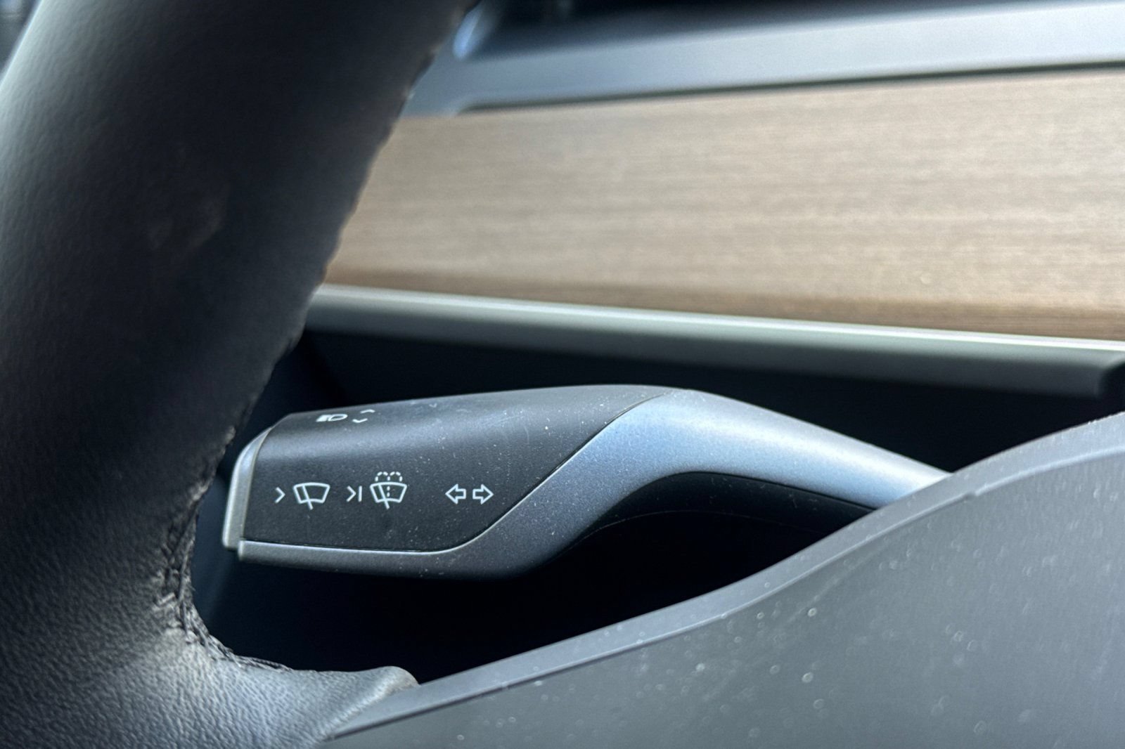 Used 2023 Tesla Model Y Long Range AWD/4WD image 36