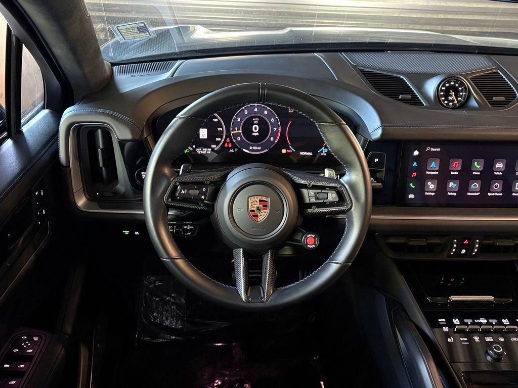 Used 2024 Porsche Cayenne Turbo GT AWD/4WD image 17