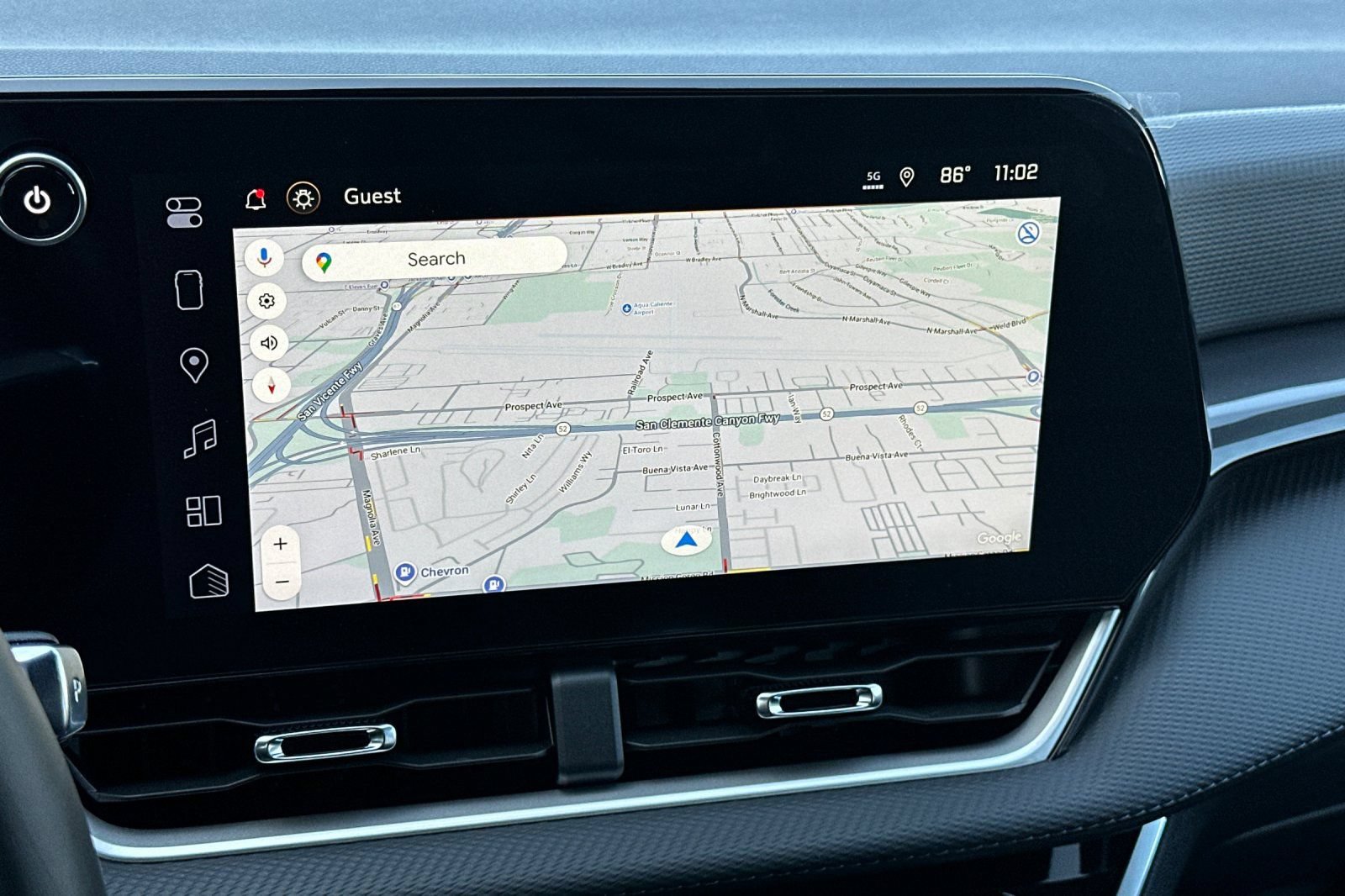 New 2026 Chevrolet Equinox LT w/ Safety and Technology Package FWD image 19