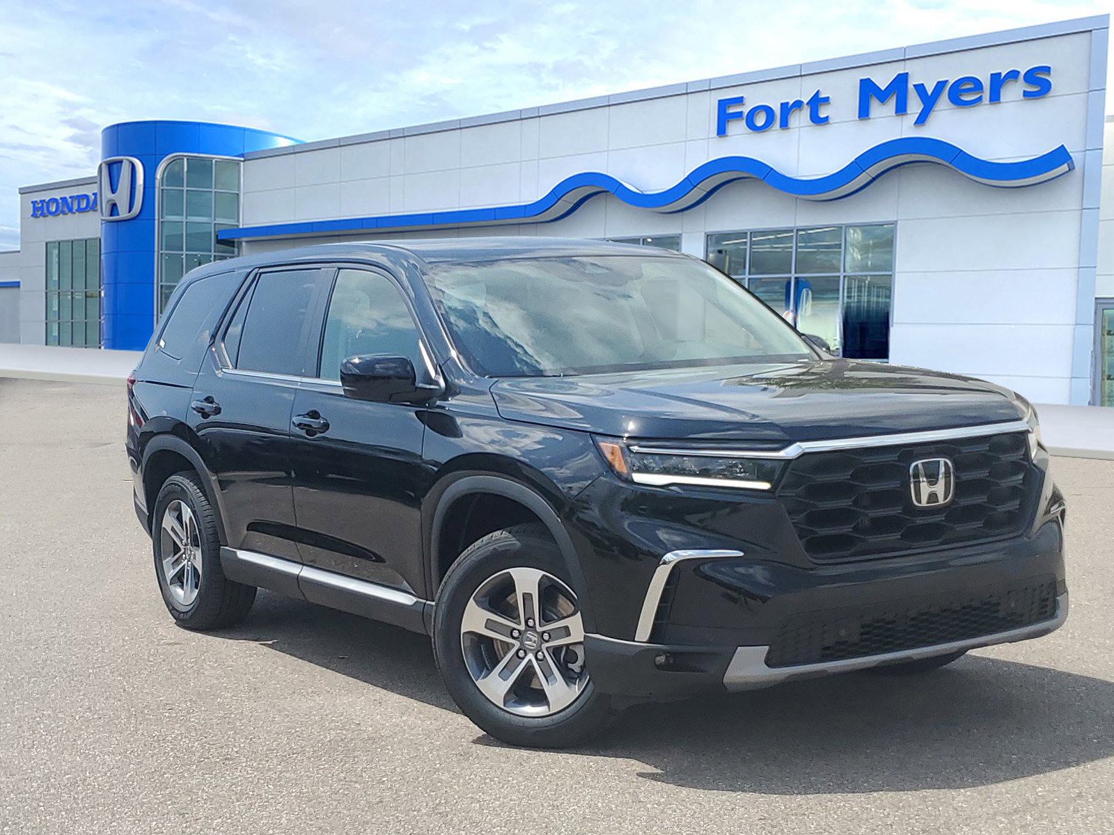 New 2025 Honda Pilot EX-L image 1