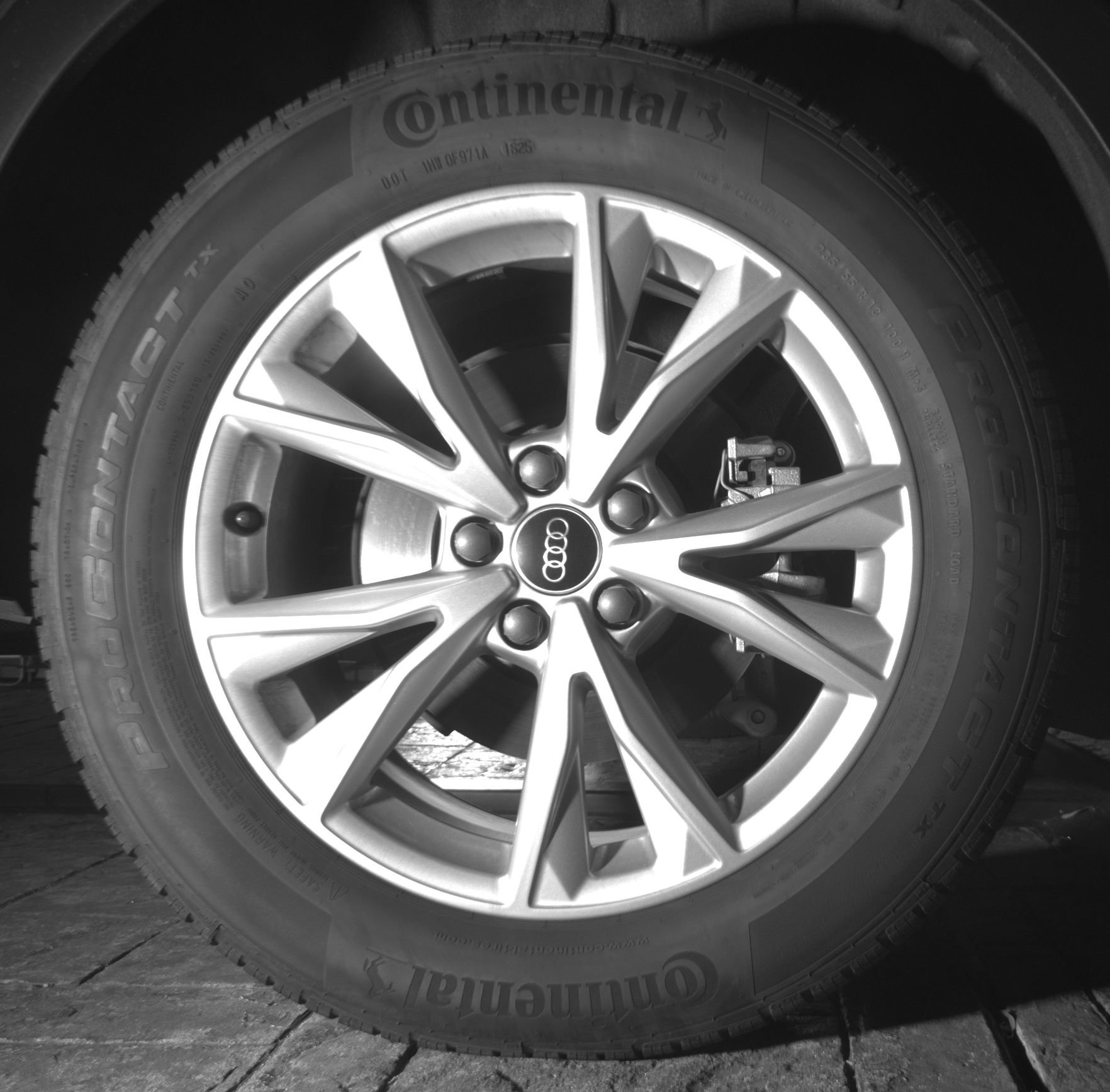Certified 2025 Audi Q3 2.0T Premium AWD/4WD image 32
