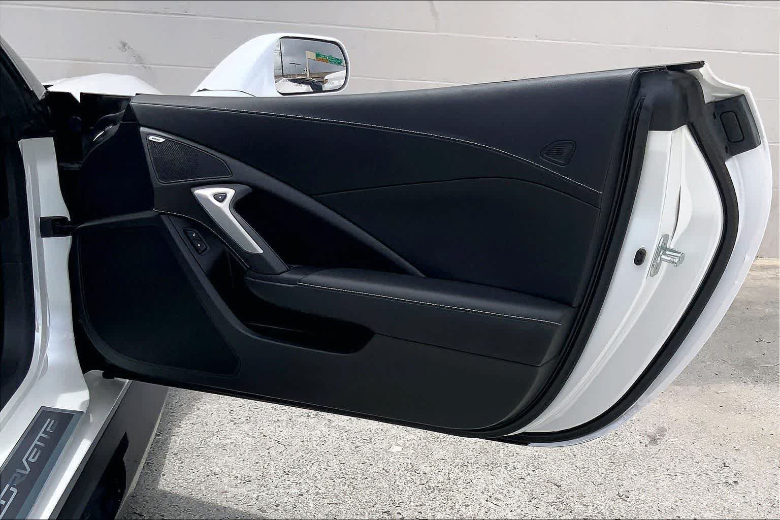 Used 2018 Chevrolet Corvette Z06 w/ Battery Protection Package RWD image 27