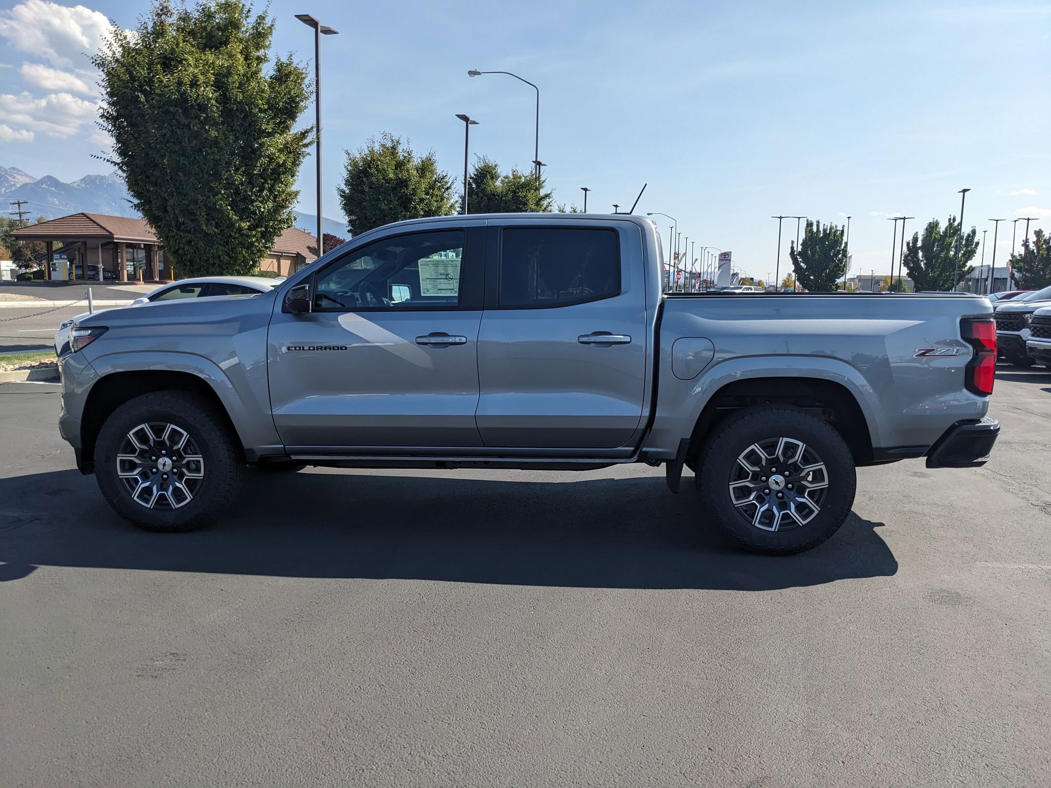 New 2026 Chevrolet Colorado Z71 w/ Technology Package video 2