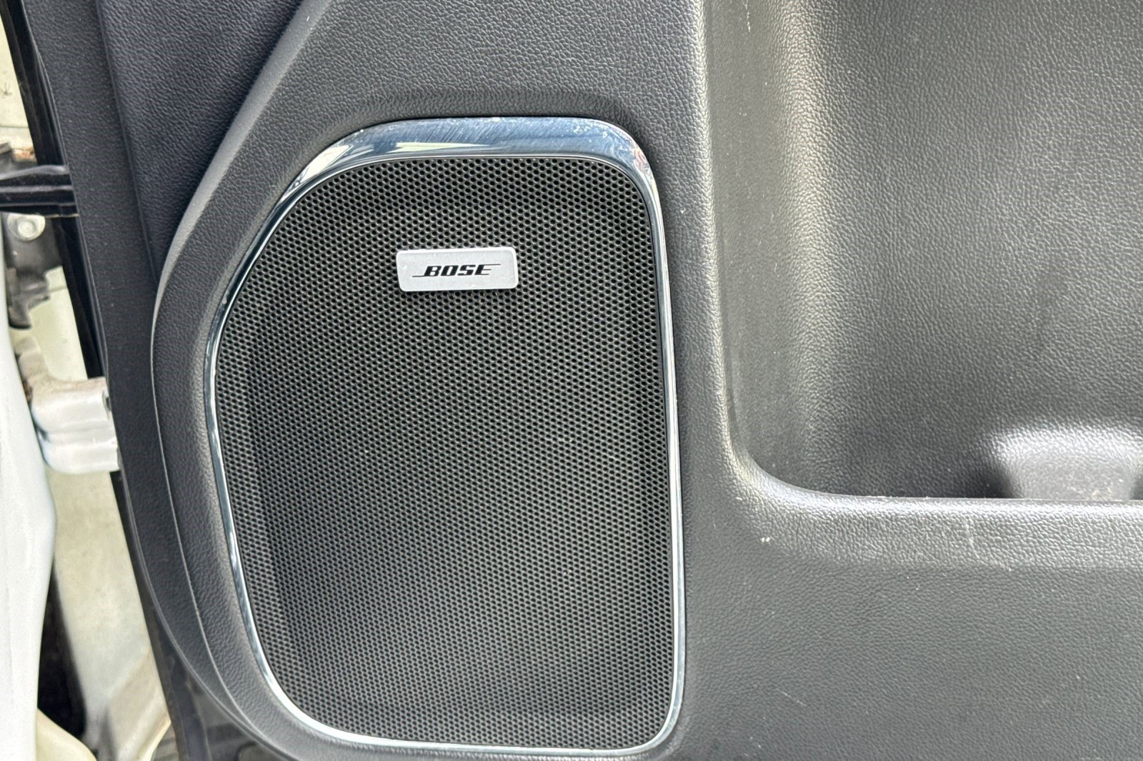 Used 2014 GMC Sierra 1500 SLT w/ SLT Crew Cab Value Package RWD image 22