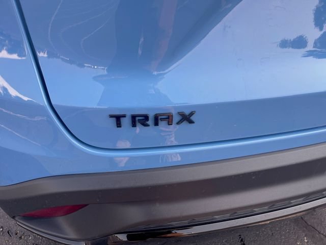 Used 2024 Chevrolet Trax RS w/ Sunroof Package FWD image 31