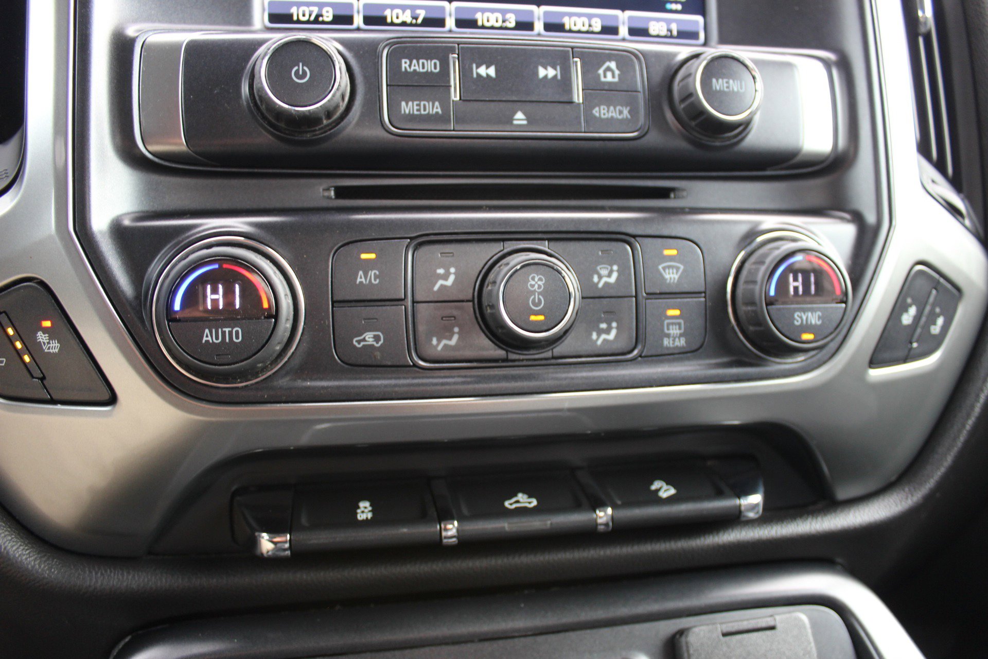 Used 2016 Chevrolet Silverado 2500 LT w/ All Star Edition image 28