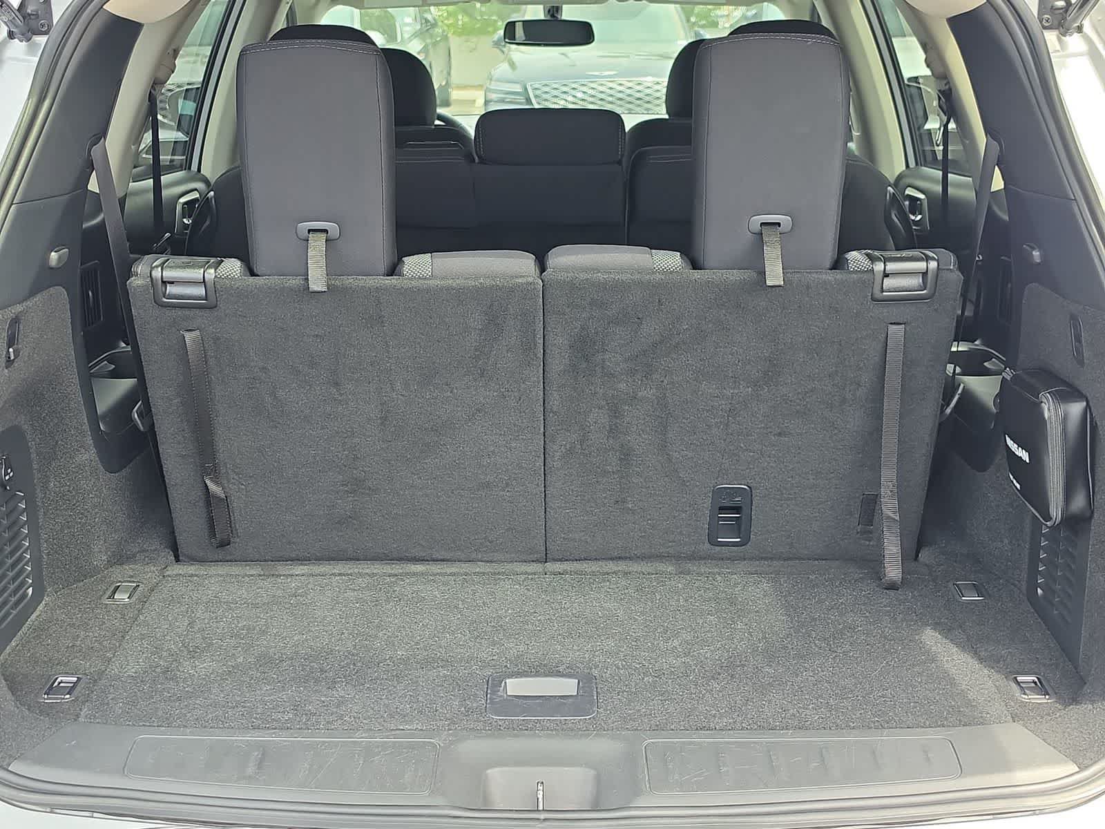 Used 2020 Nissan Pathfinder SV FWD image 23