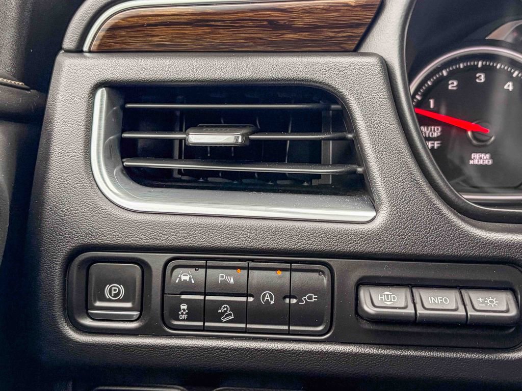 Used 2021 Chevrolet Tahoe Premier w/ Premium Package image 47