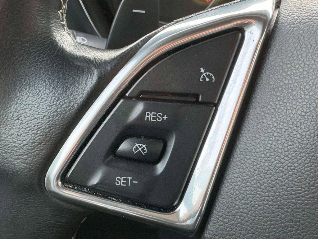 Used 2023 Chevrolet Camaro LT w/ Technology Package RWD image 20