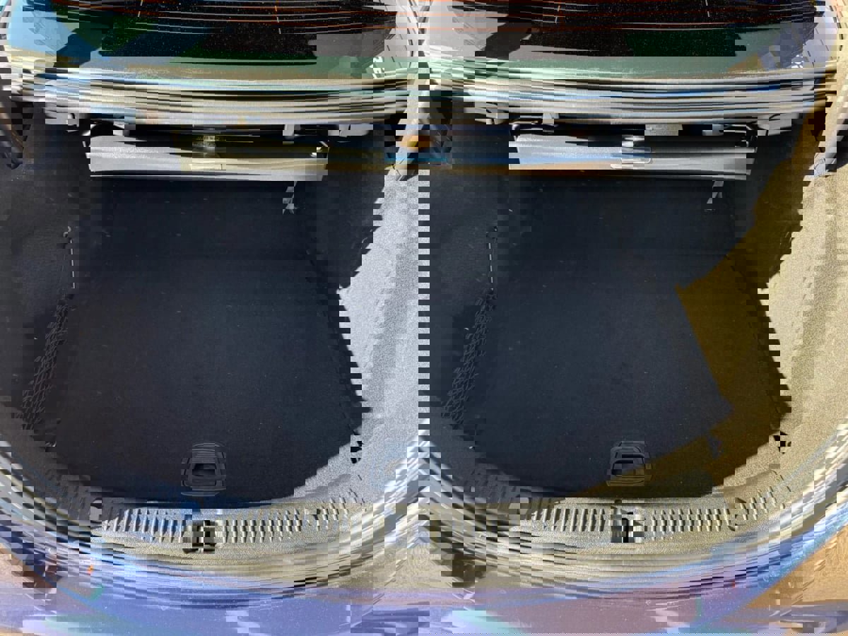 Used 2018 Mercedes-Benz E 300 image 31