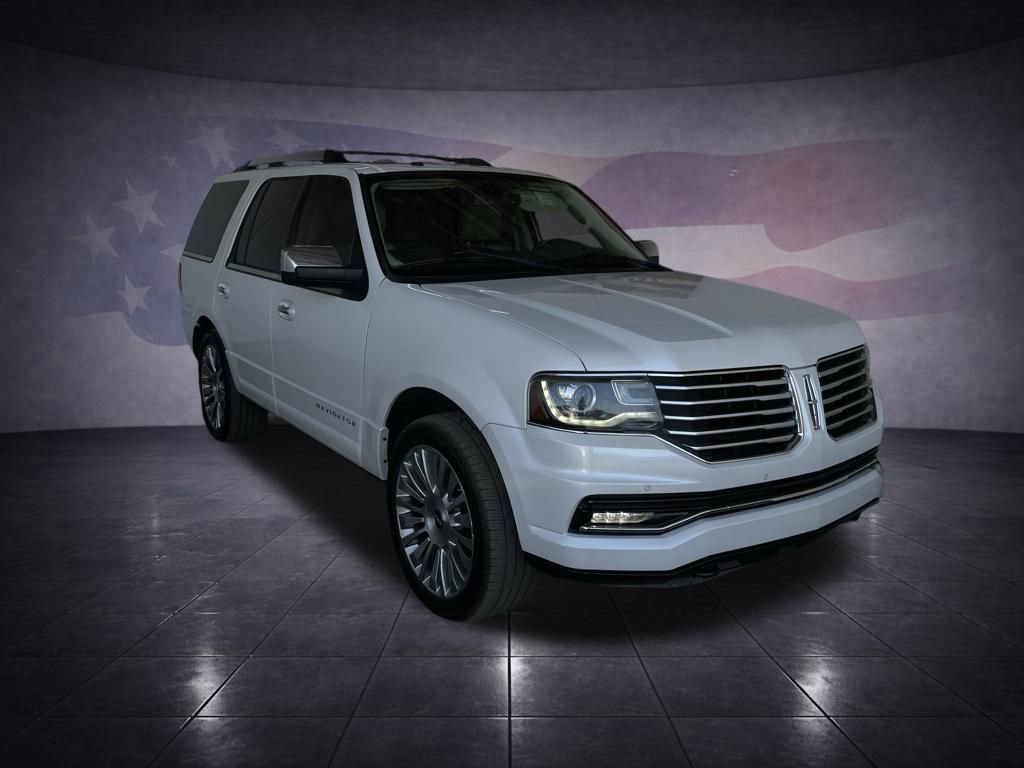 Used 2015 Lincoln Navigator 4WD w/ Equipment Group 101A Reserve image 7