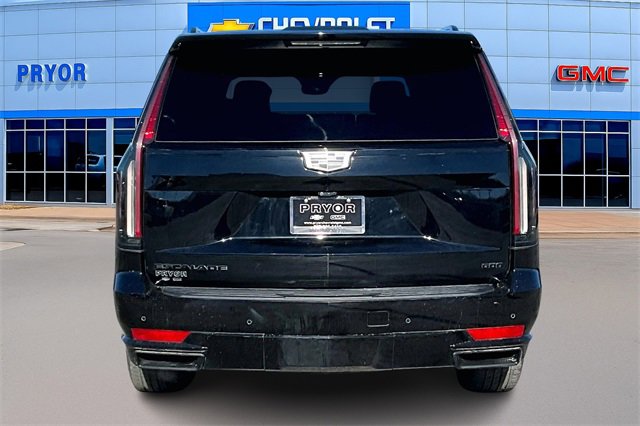Used 2022 Cadillac Escalade ESV Sport w/ Touring Package image 6