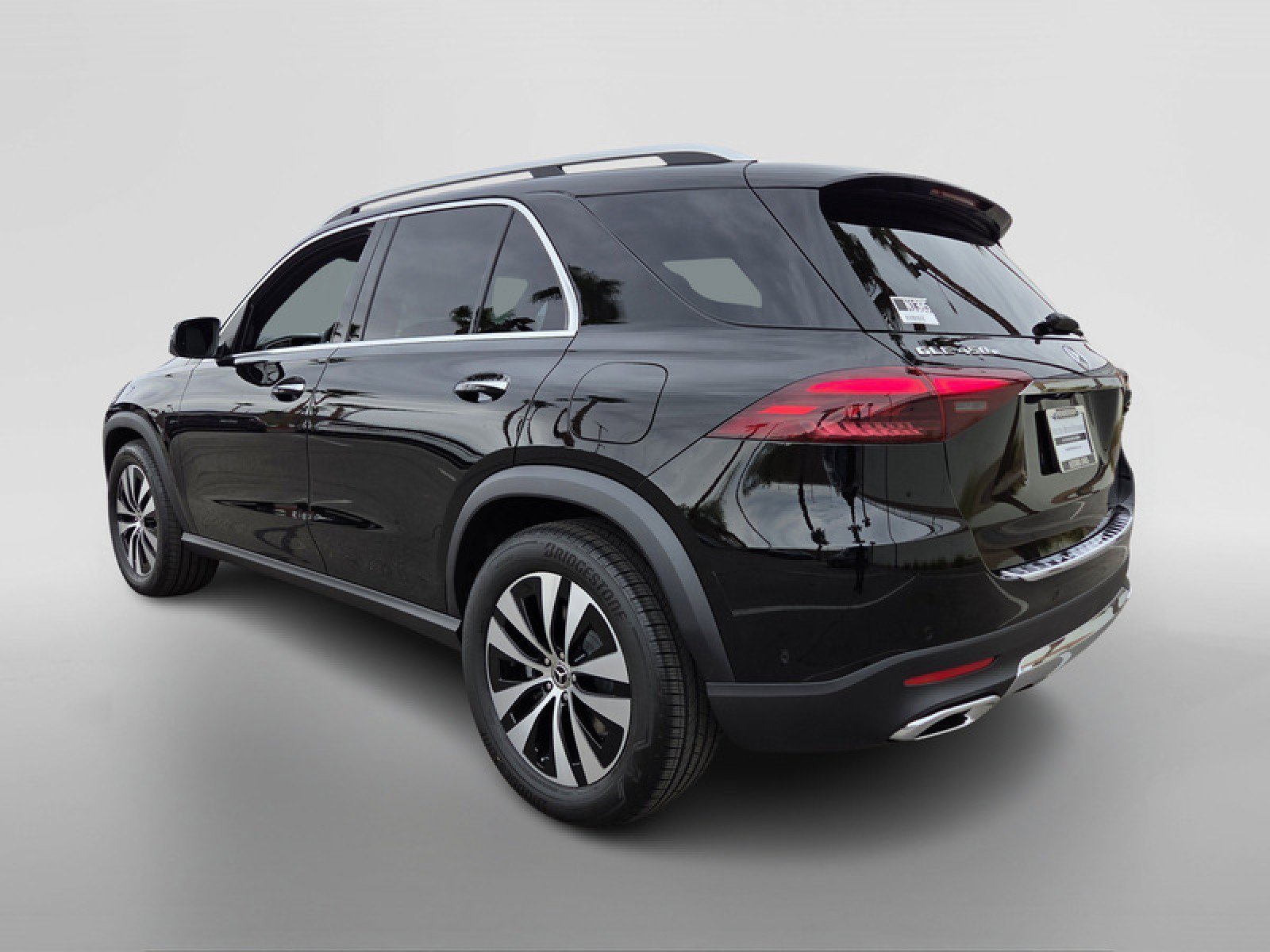 New 2026 Mercedes-Benz GLE 450e 4MATIC image 3
