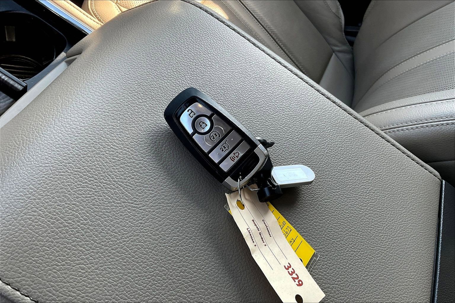 Used 2020 Ford Expedition Limited image 36