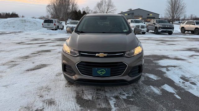 Used 2021 Chevrolet Trax LS w/ Tint and Cruise Package image 9