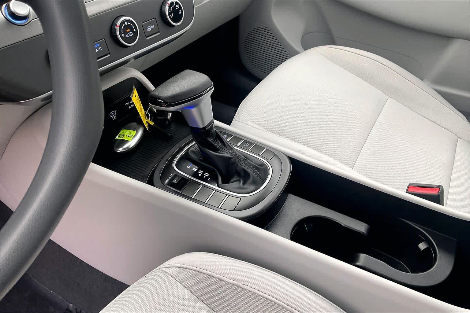 Certified 2024 Hyundai Kona SE FWD image 16