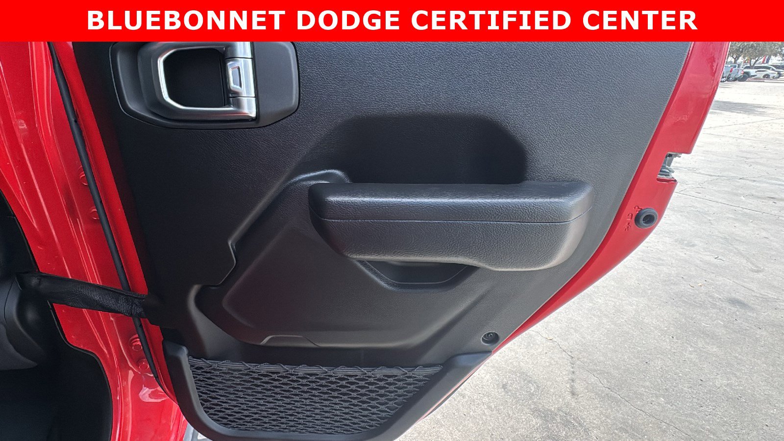 Used 2023 Jeep Wrangler Unlimited Rubicon w/ Cold Weather Group image 27