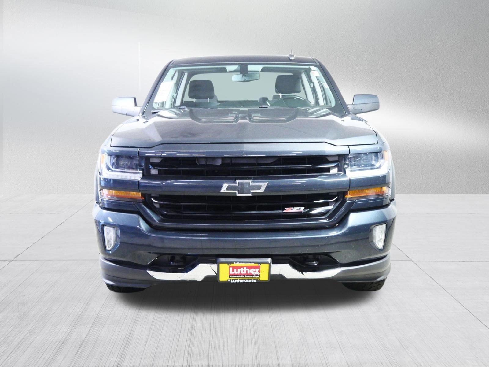 Used 2017 Chevrolet Silverado 1500 LT w/ All Star Edition AWD/4WD image 2