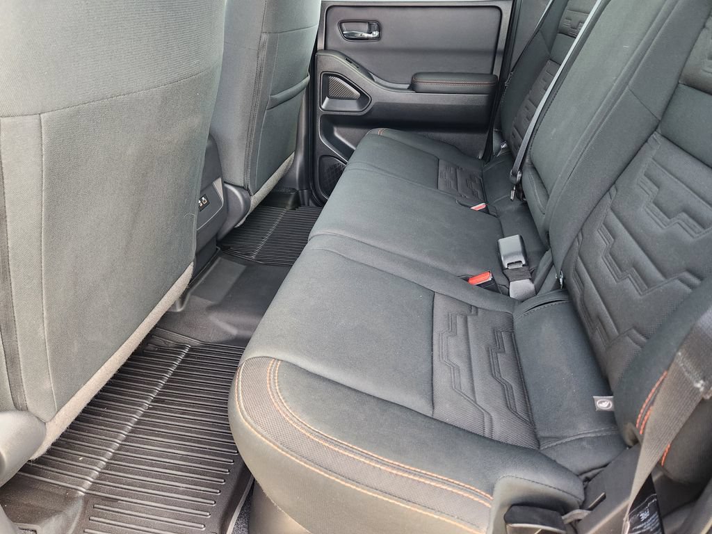 Used 2024 Nissan Frontier PRO-4X w/ Technology Package AWD/4WD image 29