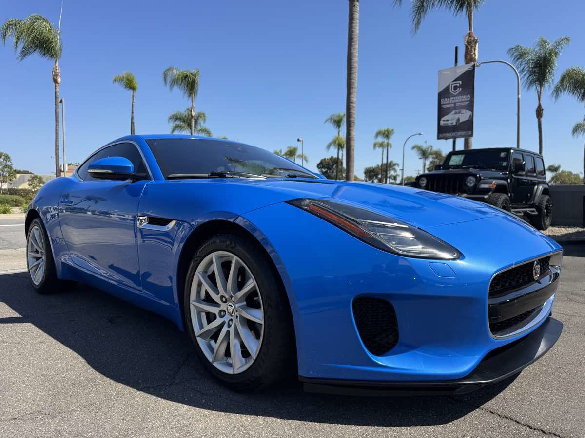 Used 2018 Jaguar F-TYPE Coupe RWD image 9