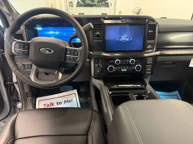 New 2026 Ford F350 4x4 Crew Cab Super Duty image 14