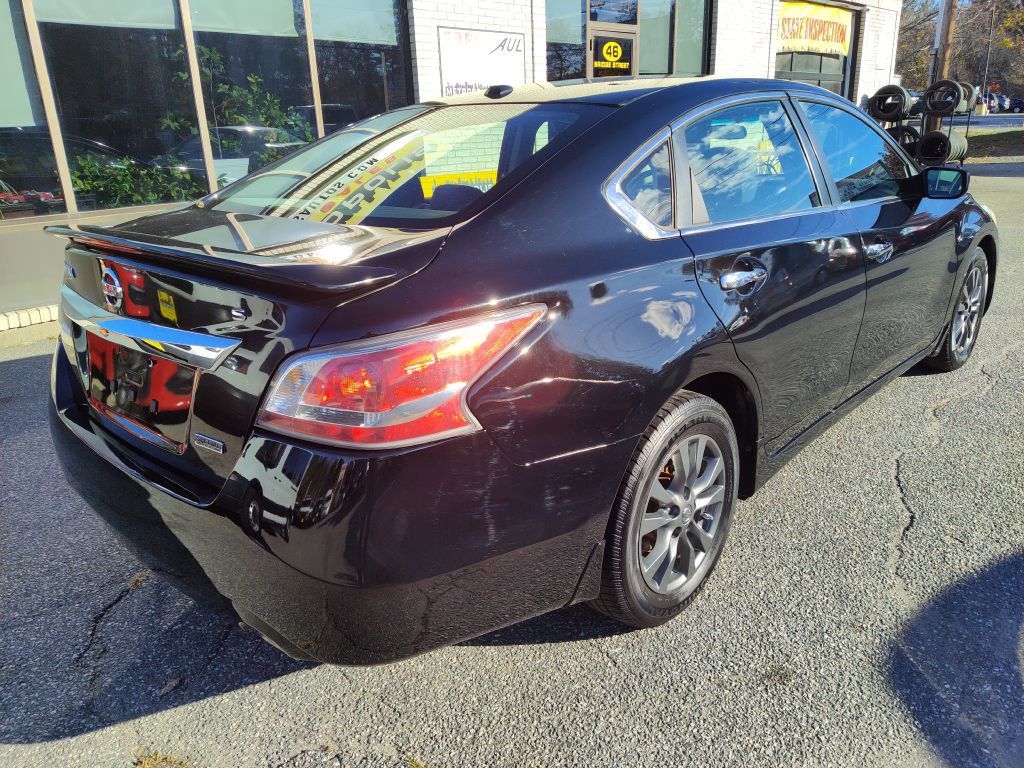Used 2015 Nissan Altima 2.5 S w/ Special Edition Package FWD image 8