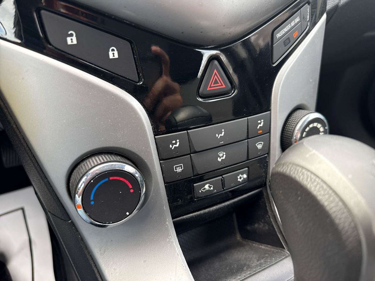 Used 2013 Chevrolet Cruze LS FWD image 36