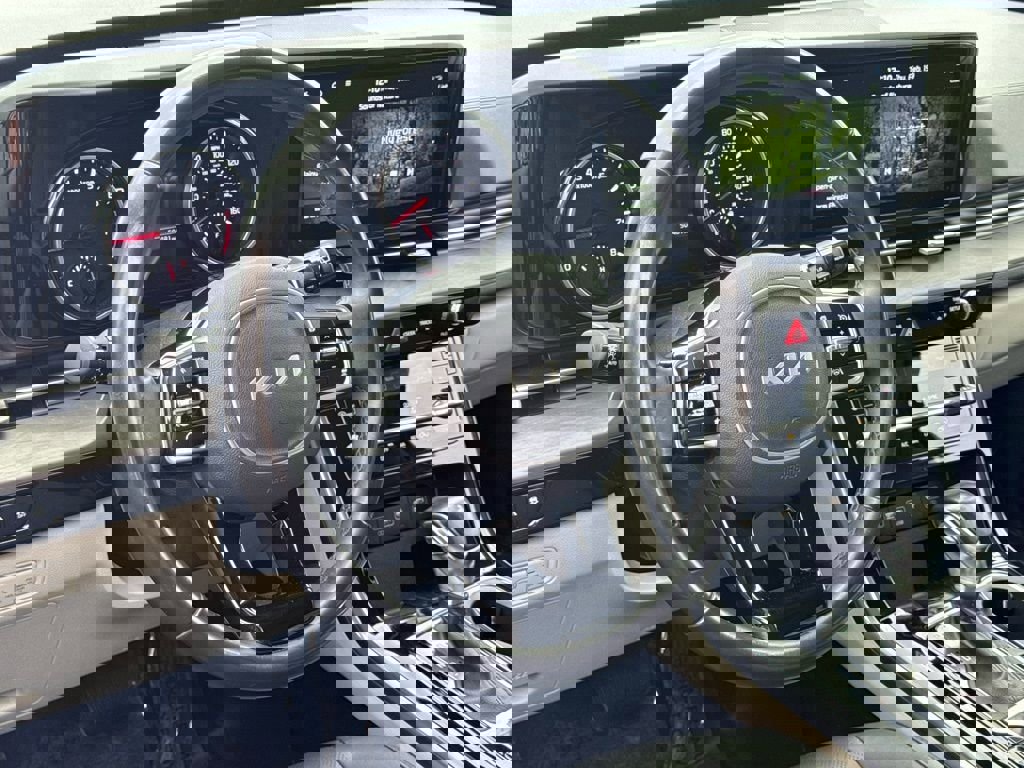 Used 2022 Kia Carnival SX image 26