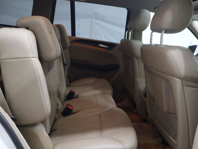 Used 2015 Mercedes-Benz GL 450 4MATIC w/ Appearance Package image 13