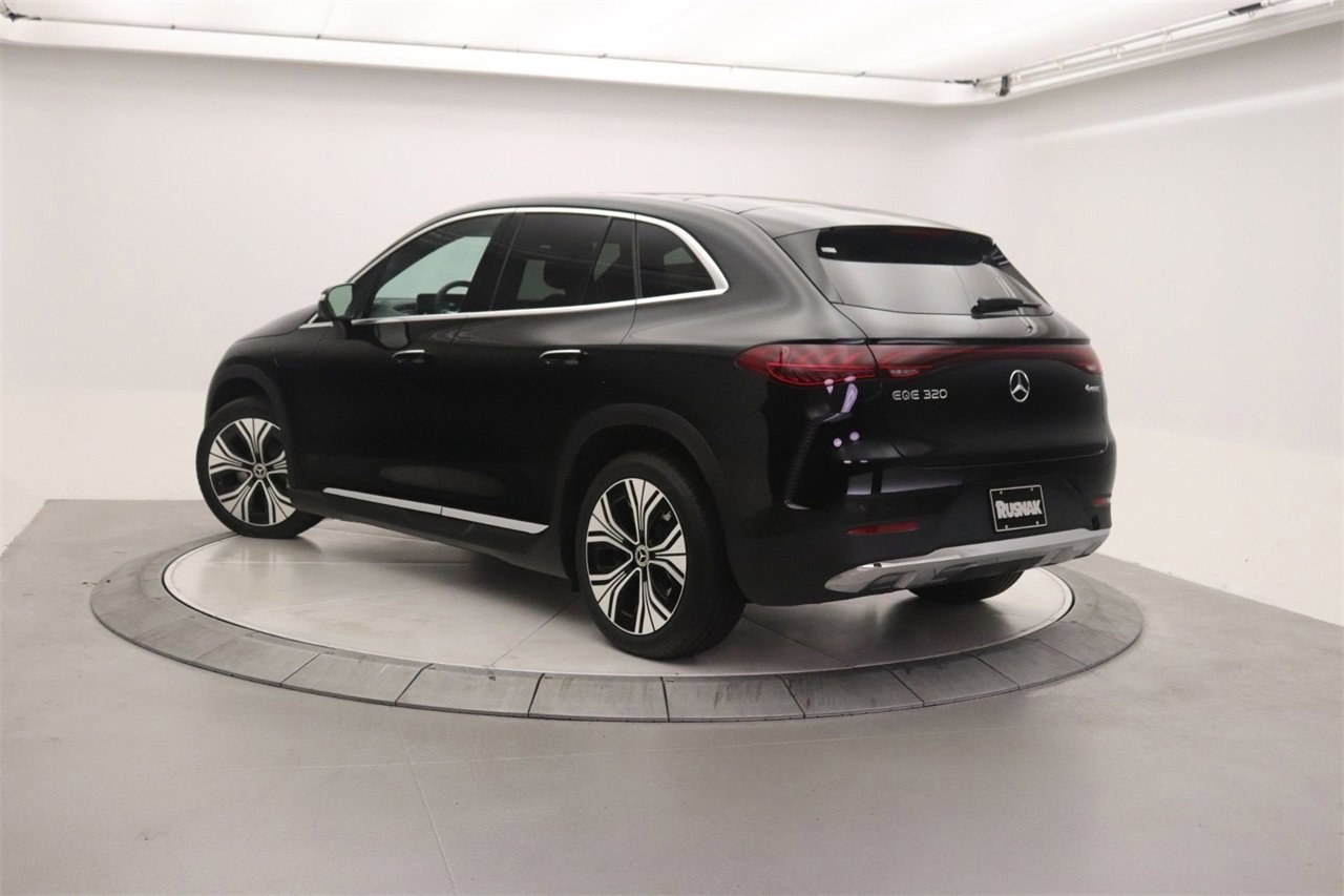 New 2026 Mercedes-Benz EQE 320 4MATIC SUV image 2