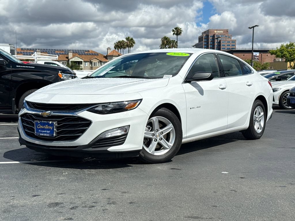 Used 2022 Chevrolet Malibu LS FWD image 2