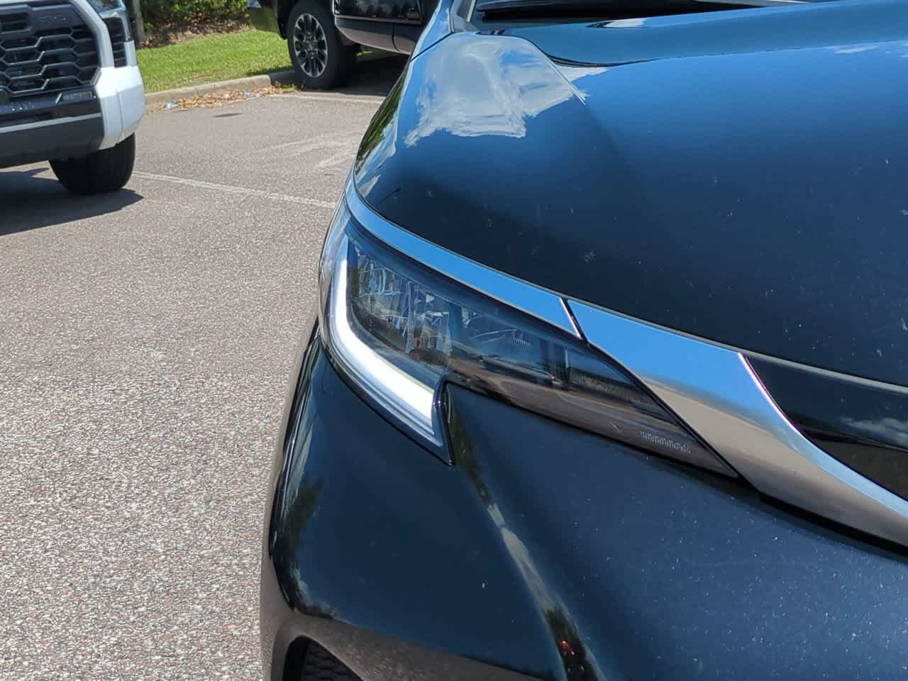 Certified 2021 Toyota Sienna XSE AWD/4WD image 10