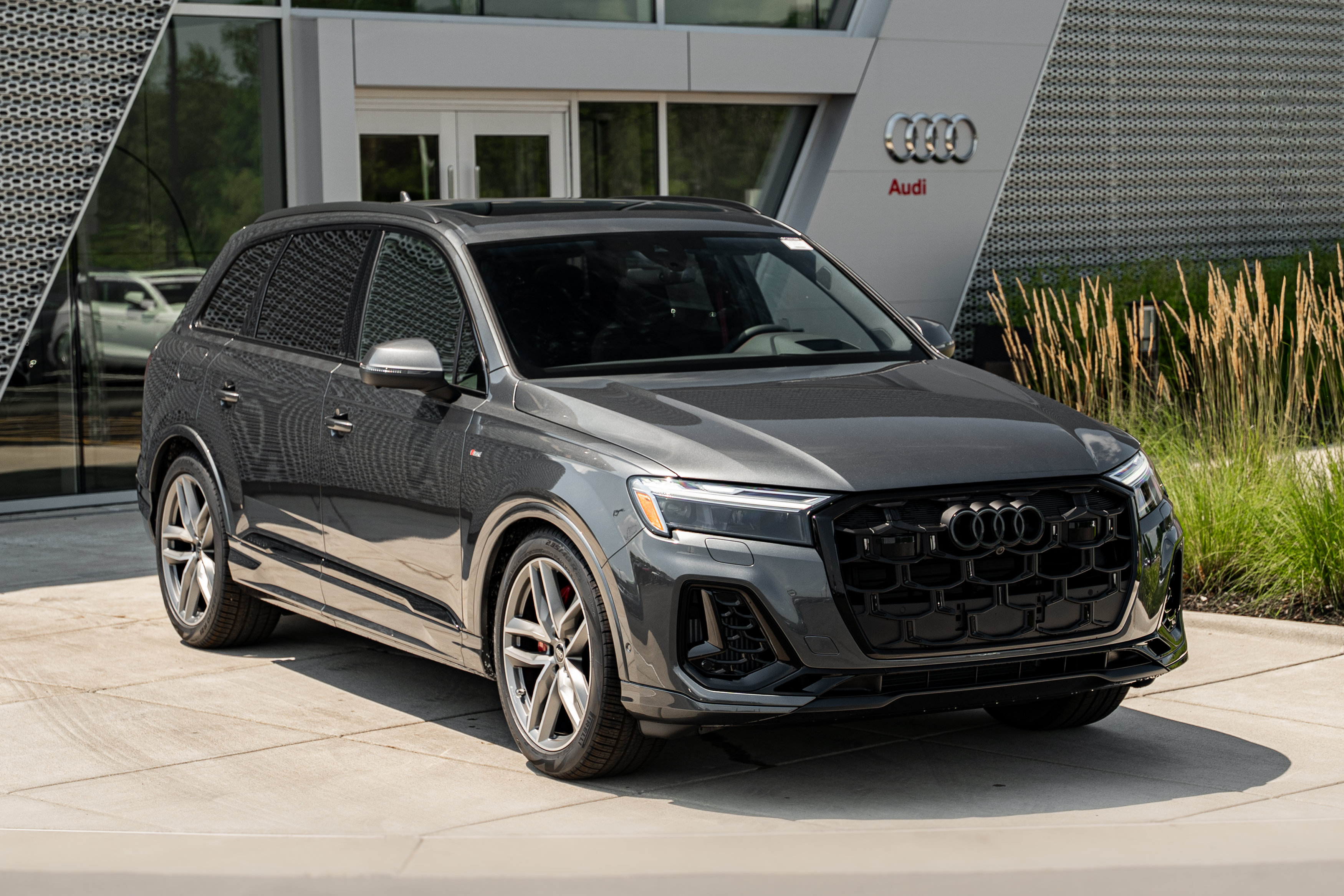 New 2026 Audi Q7 3.0T Prestige AWD/4WD image 2