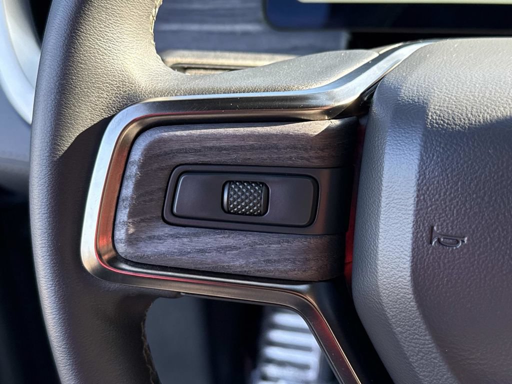 Used 2022 Rivian R1S Launch Edition AWD/4WD image 22