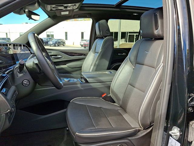 Used 2022 Cadillac Escalade Sport w/ Touring Package image 15