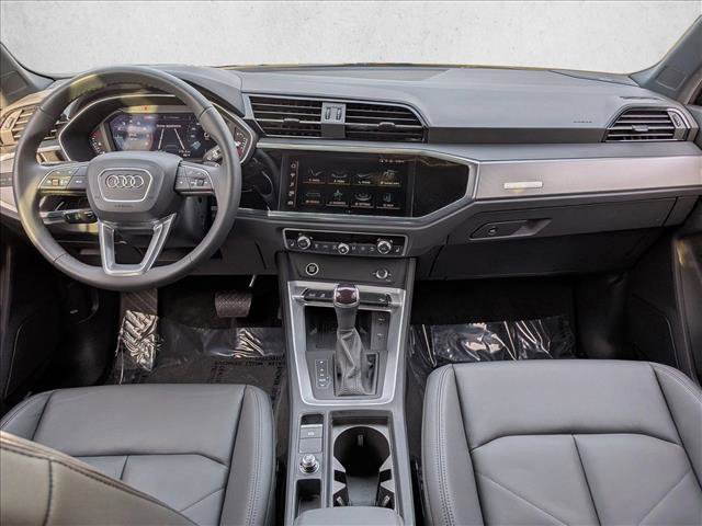 Certified 2025 Audi Q3 2.0T Premium Plus w/ Premium Plus Package image 19