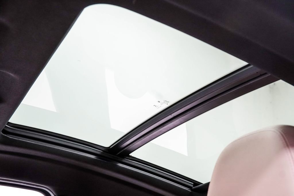 Used 2021 BMW X4 M40i image 18