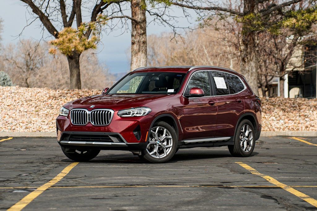 Used 2023 BMW X3 xDrive30i w/ Premium Package image 1