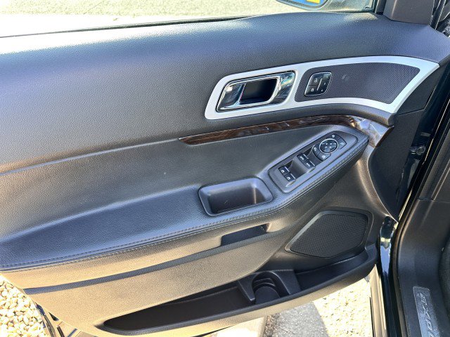 Used 2015 Ford Explorer Limited image 10