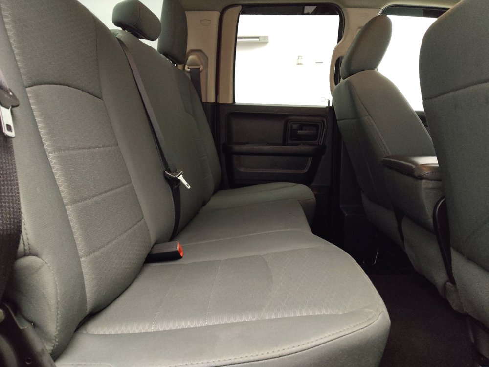 Used 2014 RAM 1500 Express RWD image 19
