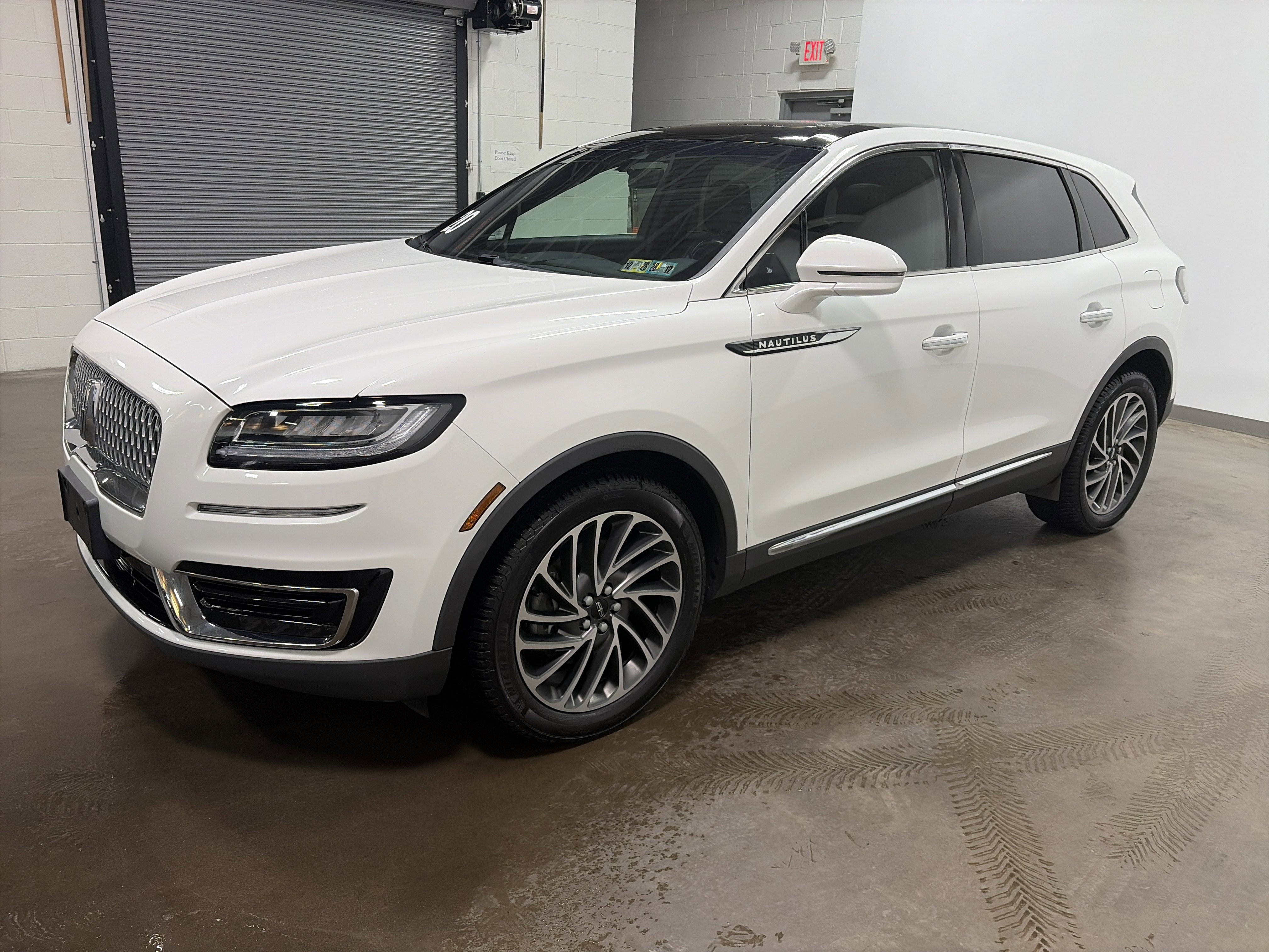 Used 2020 Lincoln Nautilus Reserve w/ Cargo Utility Package image 6