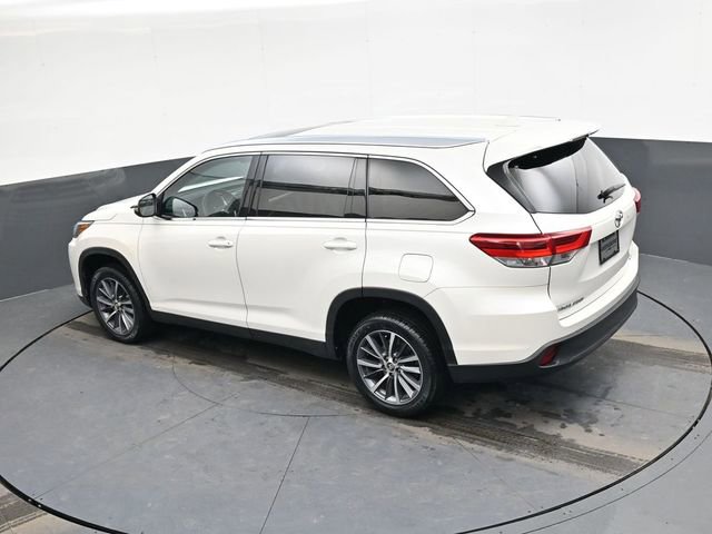 Used 2019 Toyota Highlander XLE image 23
