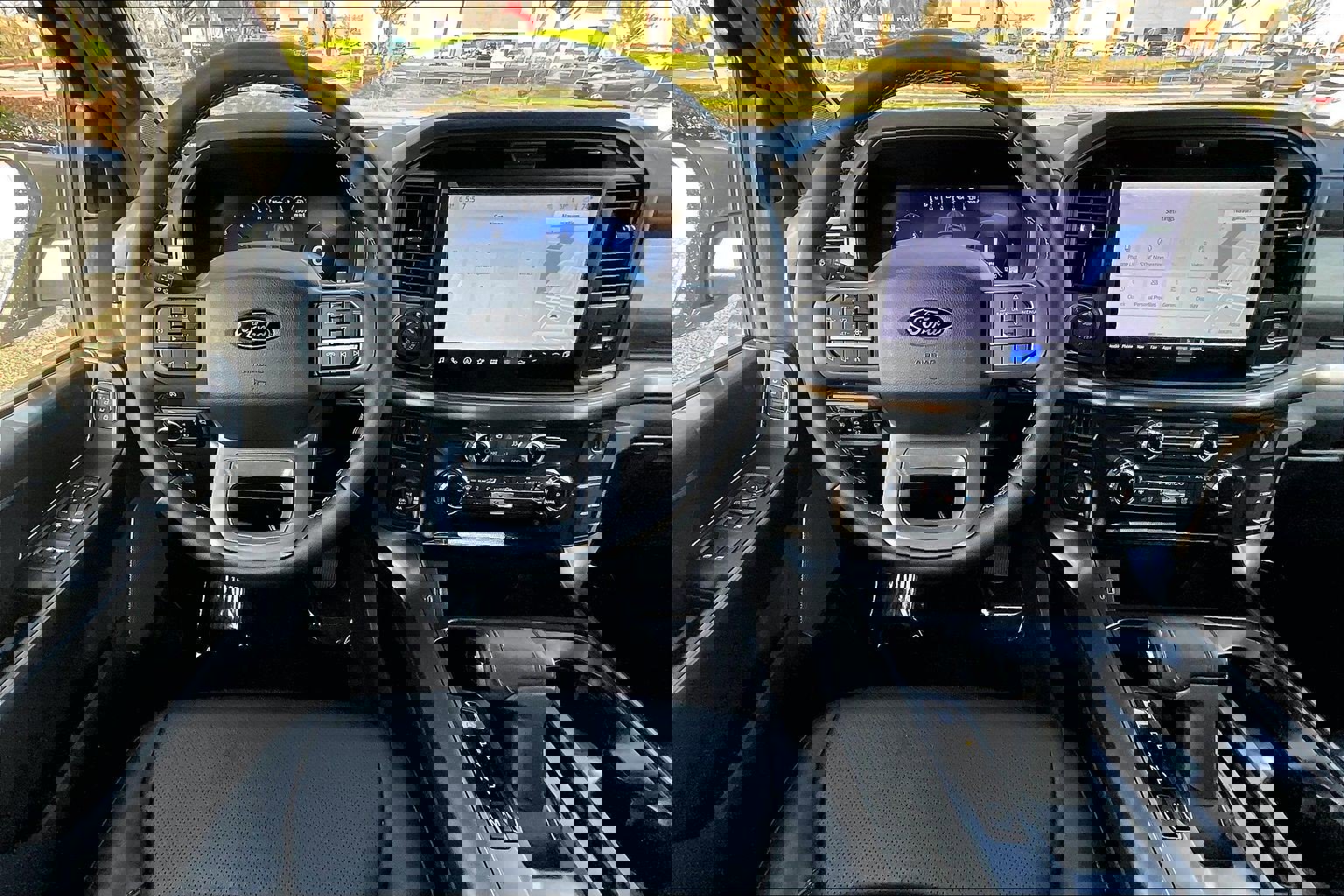 Used 2025 Ford F150 Lariat image 5