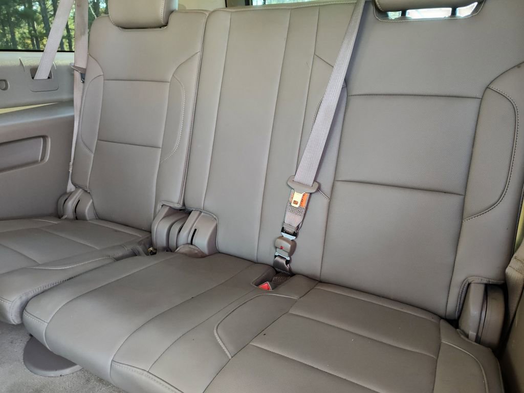 Used 2016 GMC Yukon XL SLT w/ Premium Edition image 29
